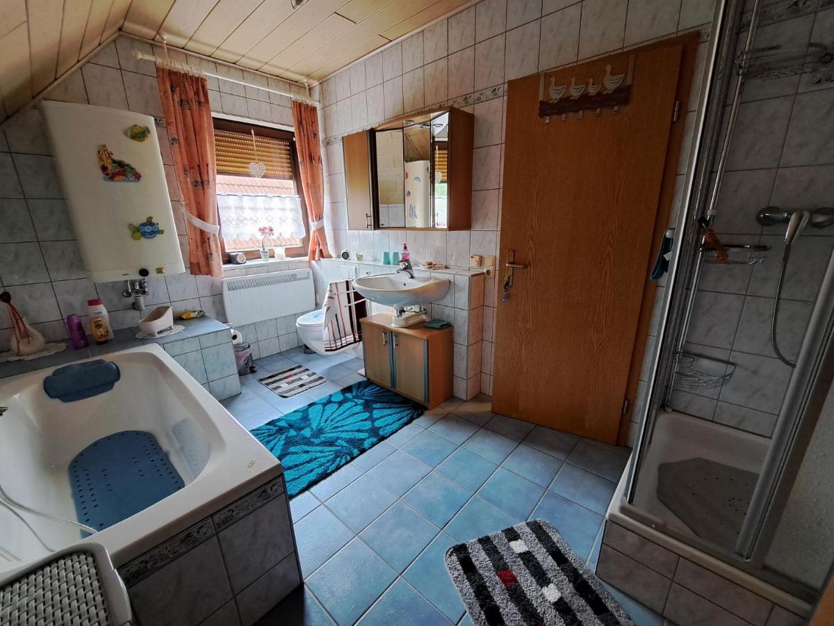 Ferienwohnung Sonja Mit Garten Und Freisitz Steinwiesen ภายนอก รูปภาพ